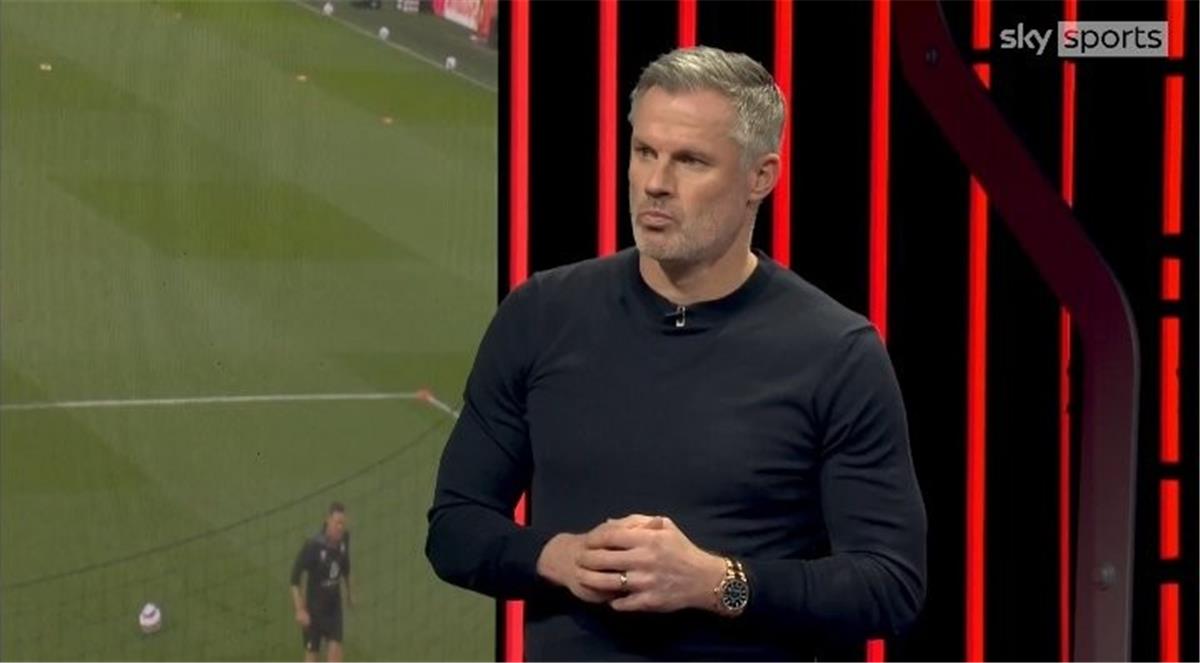 اخبار نيوز : كاراجر يهاجم لاعب بيرنلي بعد فوز ليفربول: عقله ميت وما فعله جنون