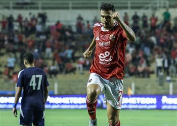 فيديو تريزيجيه يسجل هدف الأهلي الأول أمام إنبي