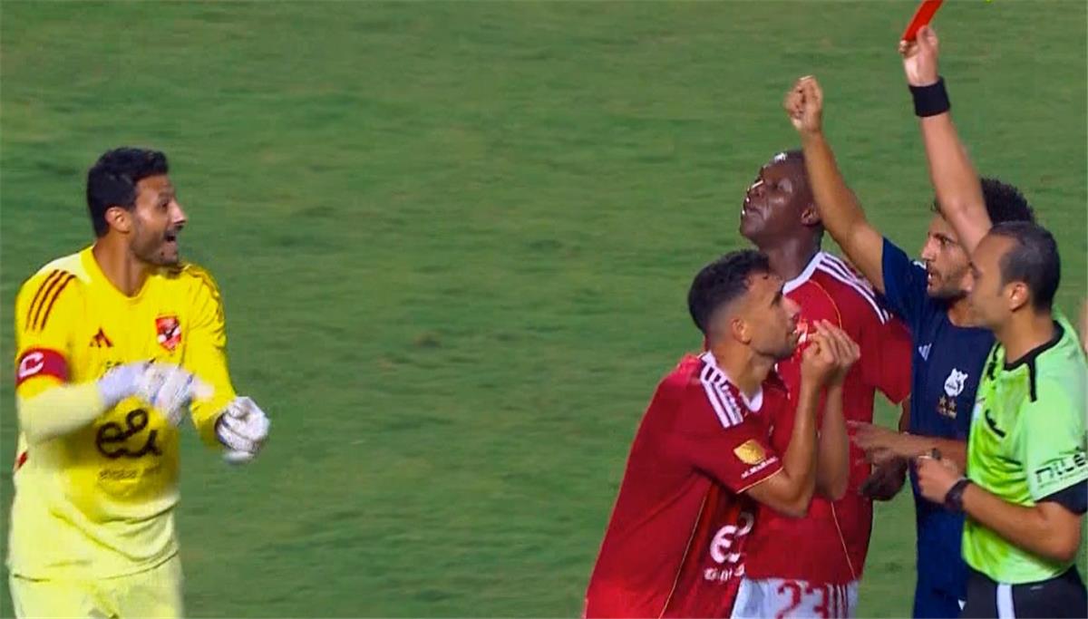 اخبار نيوز : فيديو | الفار يلغي طرد محمد الشناوي من مباراة الأهلي وإنبي