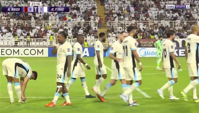 هدف الاتحاد الاول الصاروخي في مرمي الوحدة الاماراتي بدوري ابطال اسيا