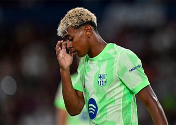 موقف لامين يامال ودي يونج من مباراة برشلونة ونيوكاسل في دوري أبطال أوروبا