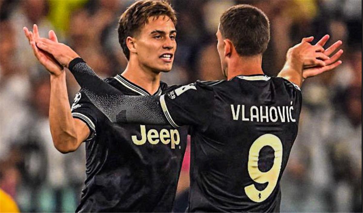 اخبار نيوز : فيديو | جنون دوري أبطال أوروبا.. يوفنتوس يتعادل برباعية مع دورتموند وتوتنهام يفوز بهدف عكسي على فياريال