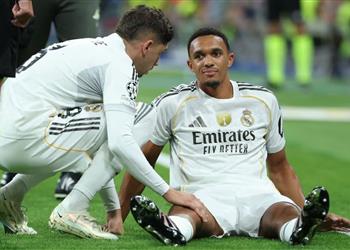 كلاسيكو وديربي وصدام ليفربول 10 مباريات يغيب عنها أرنولد مع ريال مدريد بعد إصابته