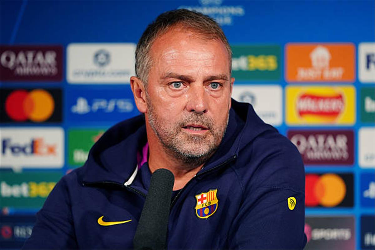 اخبار نيوز : فليك يتغنى بـ راشفورد.. ويؤكد: نيوكاسل فريق شرس وهذا وقت عودة لاعب برشلونة