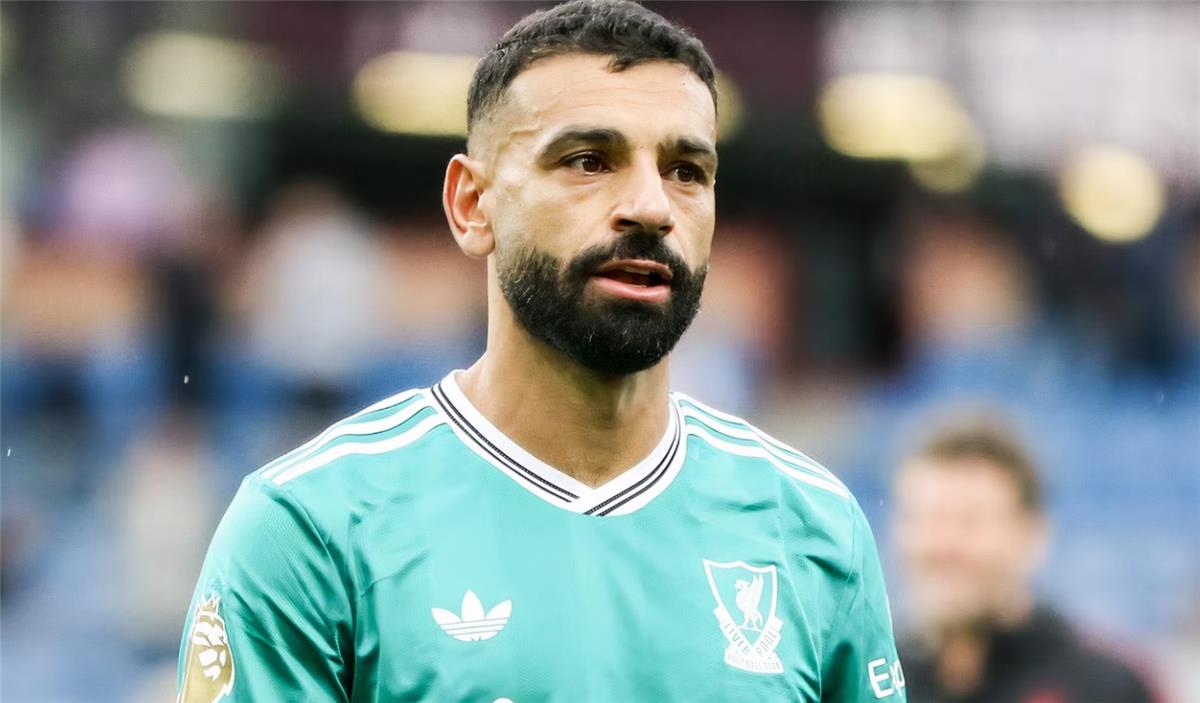 اخبار نيوز : محمد صلاح يحقق إنجازًا تاريخيًا بمباراة ليفربول وأتلتيكو مدريد ويتخطى جيرارد