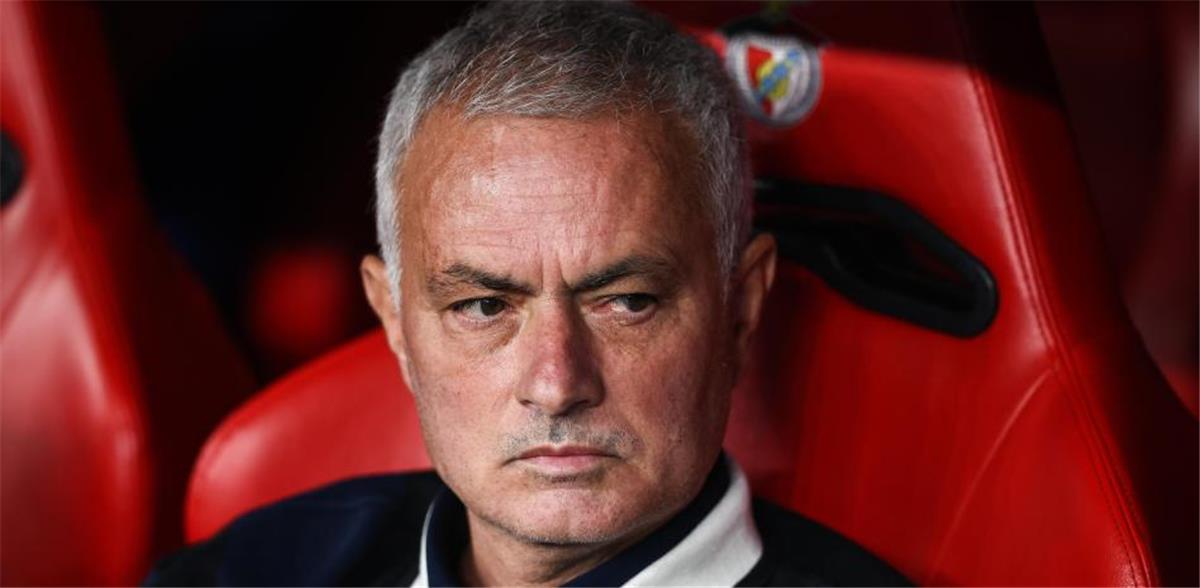 اخبار نيوز : مورينيو يوضح حقيقة توليه تدريب بنفيكا بعد رحيله عن فناربخشة