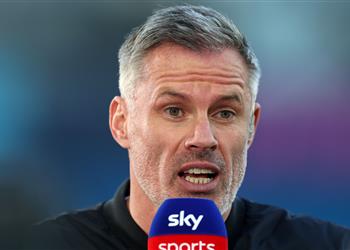 كاراجر ينهال بالمديح على لاعب ليفربول بات من عمالقة النادي