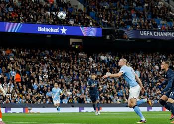 فيديو هالاند يسجل هدف مانشستر سيتي الأول أمام نابولي