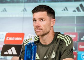 ألونسو يكشف تفاصيل جلسته مع فينيسيوس ويصرح مبابي لن يكون أساسي ا دائم ا