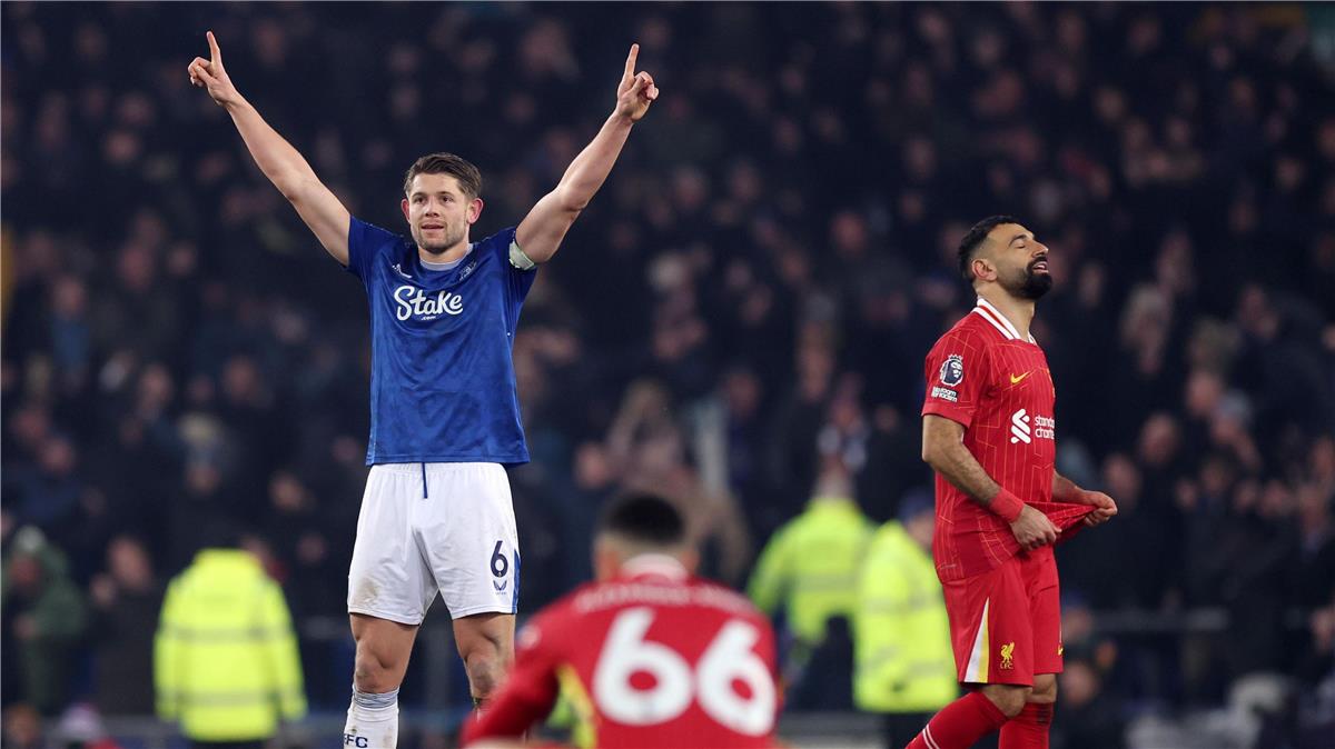 اخبار نيوز : غموض بشأن مصير مباراة ليفربول وإيفرتون في الدوري الإنجليزي