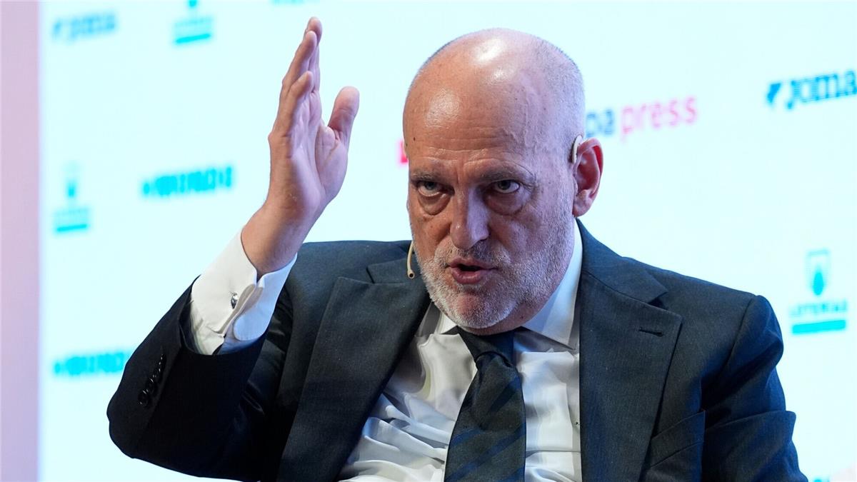 اخبار نيوز : تيباس يوضح موقفه من رفع الأعلام الفلسطينية في ملاعب إسبانيا.. ويعترف: ما تعيشه غزة مؤلمًا