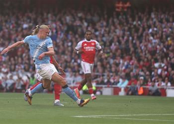 فيديو هالاند يسجل هدف مانشستر سيتي الأول أمام آرسنال