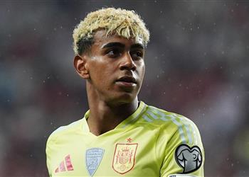 عامل مهم قد يحرم لامين يامال من الفوز بالكرة الذهبية