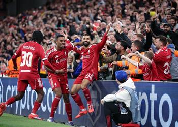 ماكويست لاعب ليفربول لا ينال الإشادة الكافية مثل محمد صلاح