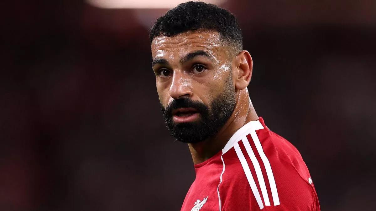 بعد فشل محمد صلاح.. هيرست: ليفربول يمتلك لاعبًا يستطيع تحقيق الكرة الذهبية