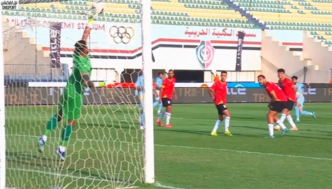 تصدي الزنفلي الرائع يحرم مروان عطية من تسجيل هدف للاهلي امام حرس الحدود