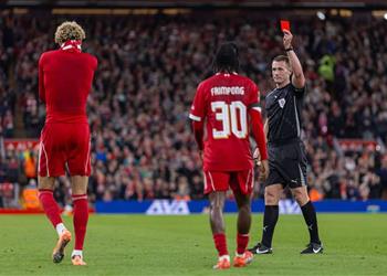 تحديد مدة غياب إيكتيكي عن ليفربول بعد طرده أمام ساوثهامبتون في كأس كاراباو