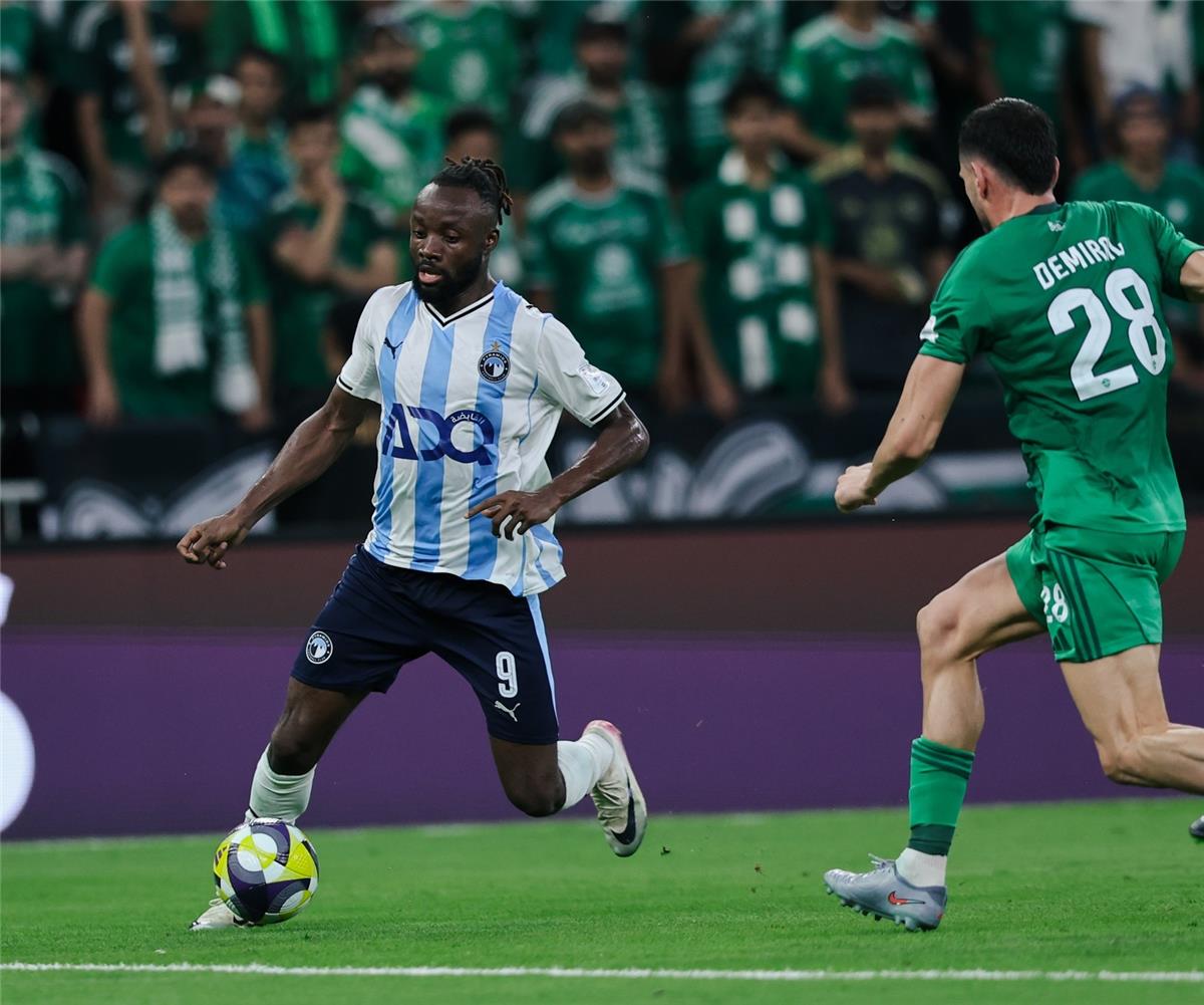 الأهلي السعودي يُبرر الهزيمة القاسية أمام بيراميدز في كأس إنتركونتيننتال