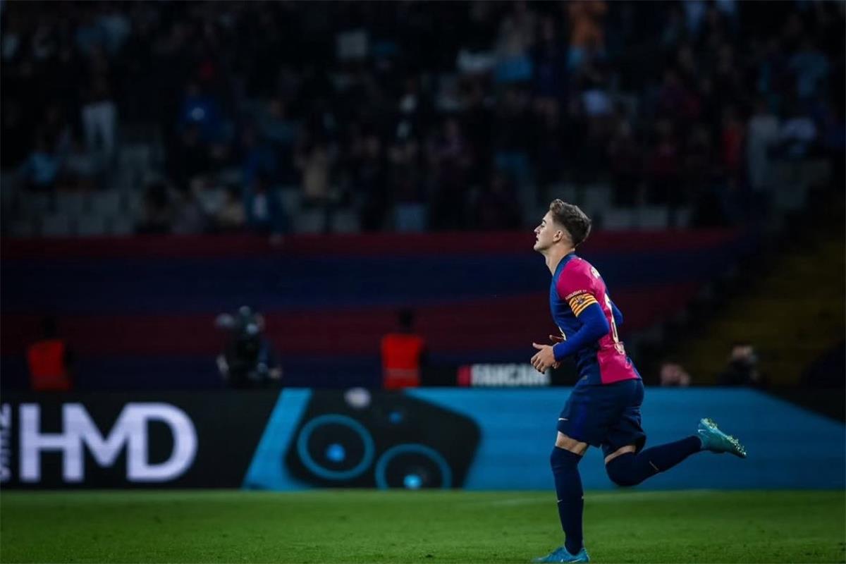 ماركا: 3 سيناريوهات أمام برشلونة لتعويض غياب جافي 