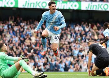 فيديو بنيران صديقة مانشستر سيتي يسجل الهدف الأول أمام بيرنلي