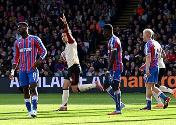 رجل مباراة ليفربول وكريستال بالاس في الدوري الإنجليزي