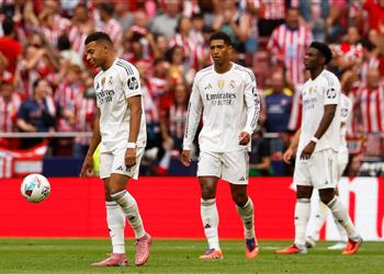 صحفي إسباني تقنية الفيديو توقفت 3 مرات وأضرت ريال مدريد أمام أتلتيكو