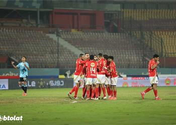 خاص وبالراتب الأهلي يحسم اتفاقه مع مدربه الجديد وموعد الإعلان الرسمي