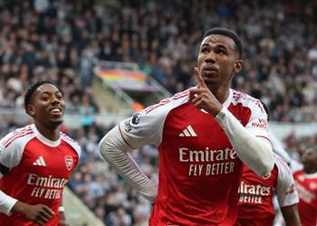 فيديو آرسنال يقبل هدية ليفربول ويخطف فوز ا قاتل ا أمام نيوكاسل في الدوري الإنجليزي