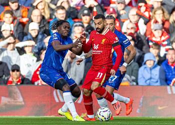 حكم مباراة ليفربول وتشيلسي في الدوري الإنجليزي