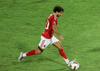 محمد هاني يوجه رسالة للجماهير بعد الفوز على الزمالك ويصرح لا مكان لهؤلاء اللاعبين داخل الأهلي