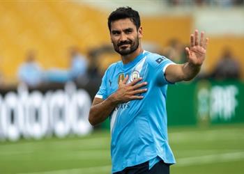 جوندوجان مانشستر سيتي بدأ حقبة جديدة ووقعت مع فريق طفولتي