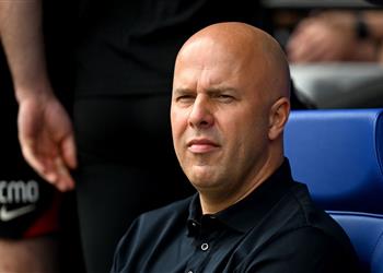 قائمة ليفربول لـ دوري أبطال أوروبا 2025 2026 استبعاد مفاجئ