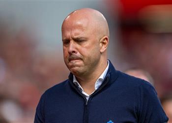 ثنائي ليفربول يغادر مباراة مباراة جالطة سراي مصاب ا