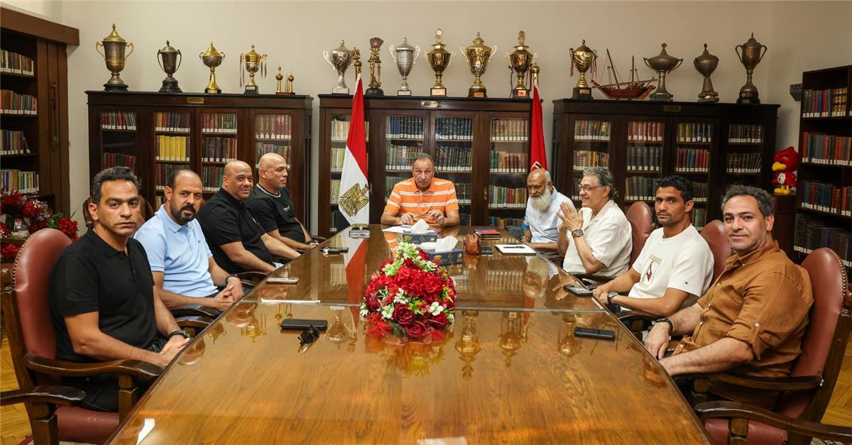 اخبار نيوز : تفاصيل اجتماع الخطيب مع جهاز الأهلي المؤقت