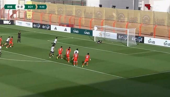 محمد احمد يهدر ركلة جزاء امام البحرين في كأس الخليج تحت 20 عام