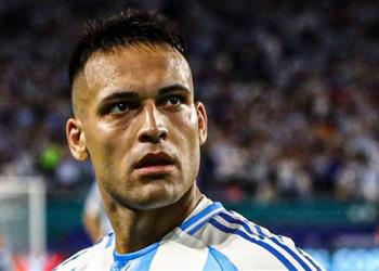 فيديو لاوتارو مارتينيز مرشح واحد فقط الأقرب للتتويج بجائزة الكرة الذهبية 2025