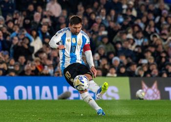 ميسي يواصل دغدغة مشاعر جمهور الأرجنتين بشأن مشاركته في كأس العالم 2026