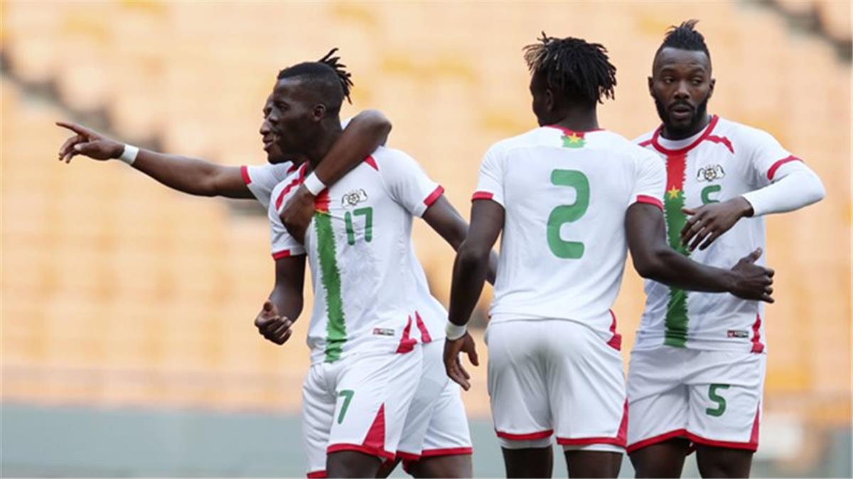 اخبار نيوز : بوركينا فاسو تكتسح جيبوتي بخماسية وتهدد صدارة مصر في تصفيات كأس العالم
