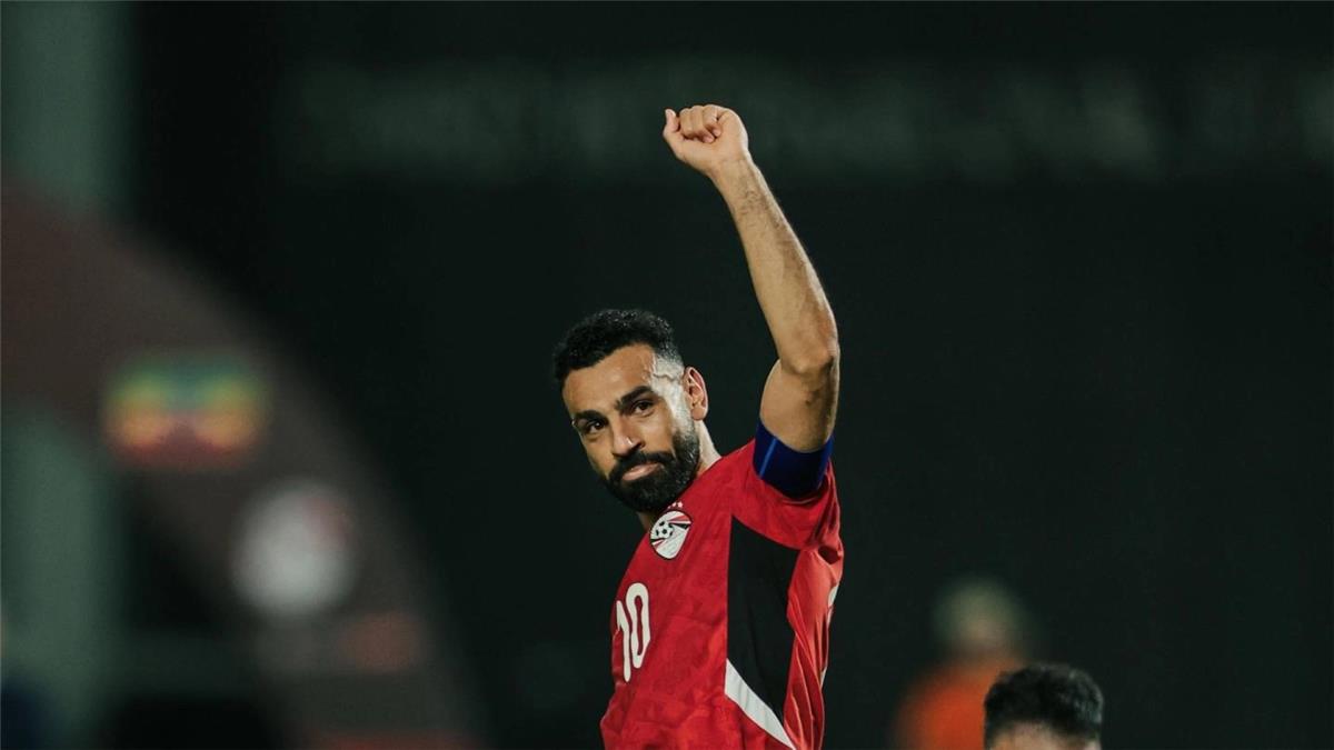 اخبار نيوز : ردود أفعال جماهير ليفربول على أداء محمد صلاح أمام إثيوبيا: هل الدوري الإنجليزي مستعد لعودته؟