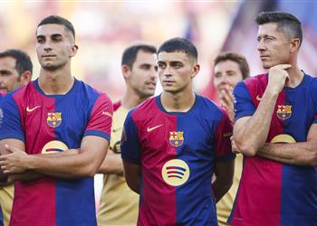 برشلونة يتخذ قرار ا صادم ا بشأن مصير ليفاندوفسكي بعد نهاية عقده