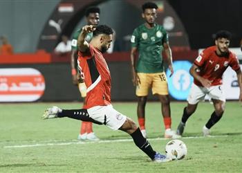 محمد صلاح يحرج أسطورة ليفربول بعد تصرفه في مباراة مصر وإثيوبيا