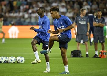 ضربة قوية قبل صدام برشلونة باريس سان جيرمان يعلن مدة غياب ديمبلي ودوي