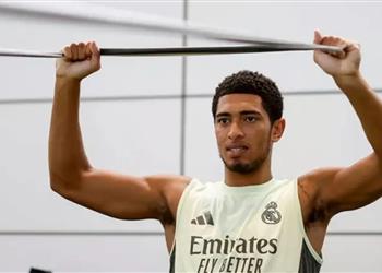 بيلينجهام يخالف توقعات ريال مدريد بشأن موعد عودته بعد جراحة الكتف