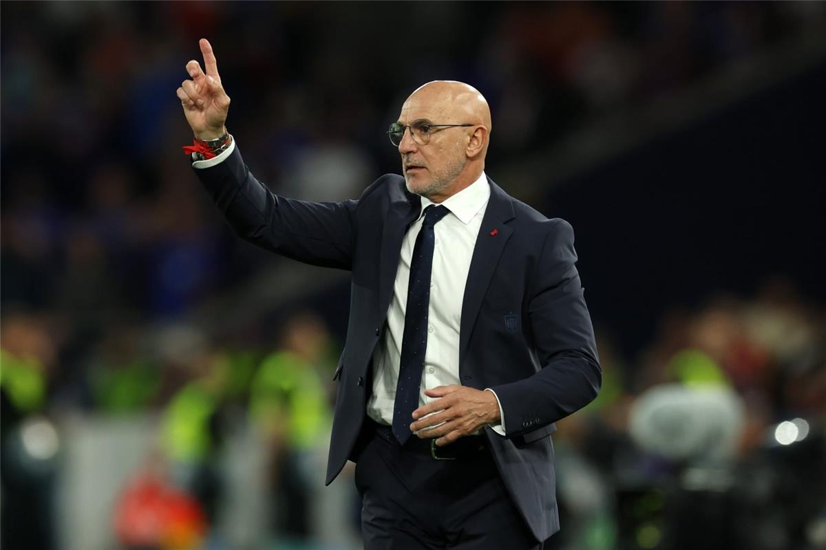 اخبار نيوز : دي لا فوينتي بعد السداسية ضد تركيا: لدينا لاعب عبقري.. وإصابة ويليامز مؤسفة