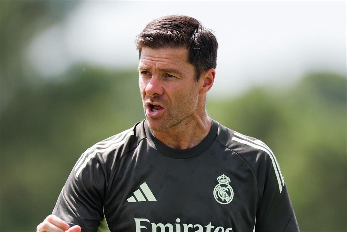 اخبار نيوز : مفاجأة .. ألونسو منع انتقال موهوب ريال مدريد إلى الدوري الإيطالي
