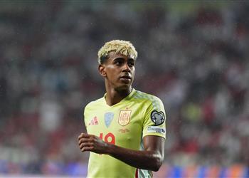 واقعة غريبة لـ لامين يامال بعد مباراة إسبانيا وتركيا