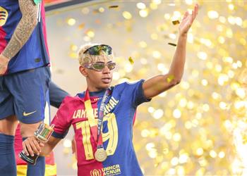 لامين يامال لا أرغب في الفوز بـ كرة ذهبية واحدة