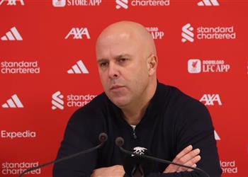 سلوت ليفربول كان يستحق ركلة جزاء في الشوط الأول لكننا لا نسقط أرض ا