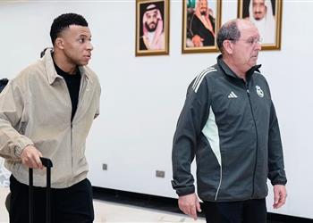 السلام عليكم مبابي يصل إلى السعودية لخوض نهائي السوبر الإسباني