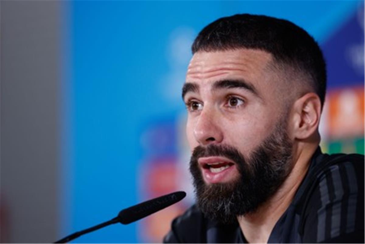 كارفاخال قبل مواجهة برشلونة: أريد معادلة رقم مودريتش.. وفينيسيوس ناضج 